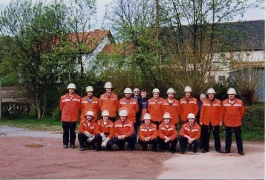 Mitglieder des Löschbezirks Osterbrücken 1999