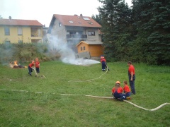 Jugendfeuerwehr Osterbrücken bei einer Übung 2003