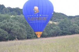 Heißluftballon in der Nähe des Wiesenhofes gelandet